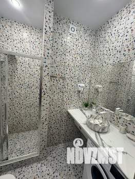 Студия квартира, посуточно, 40м2, 7/10 этаж