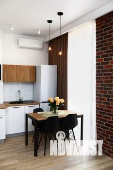 Студия квартира, посуточно, 50м2, 1/9 этаж