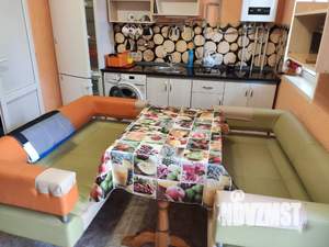 2-к квартира, посуточно, 40м2, 1/2 этаж