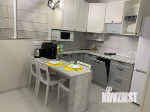 1-к квартира, посуточно, 37м2, 1/2 этаж