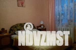 2-к квартира, посуточно, 10м2, 1/2 этаж
