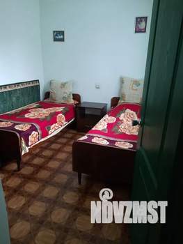 2-к квартира, посуточно, 45м2, -1/2 этаж