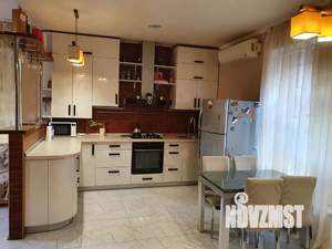 Студия квартира, посуточно, 50м2, 1/2 этаж