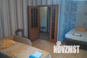 1-к квартира, посуточно, 40м2, 1/9 этаж