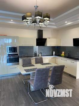 3-к квартира, посуточно, 132м2, 4/6 этаж