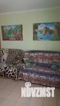 2-к квартира, посуточно, 45м2, -1/3 этаж