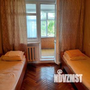 3-к квартира, посуточно, 66м2, 2/5 этаж