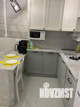 1-к квартира, посуточно, 37м2, 1/2 этаж