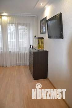 3-к квартира, посуточно, 60м2, 2/5 этаж