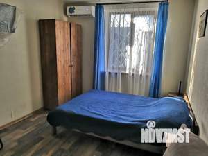 1-к квартира, посуточно, 18м2, 1/2 этаж