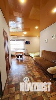 Студия квартира, посуточно, 30м2, 2/2 этаж