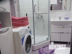 2-к квартира, посуточно, 45м2, 1/2 этаж