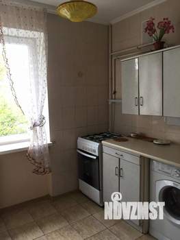 1-к квартира, посуточно, 35м2, 3/6 этаж