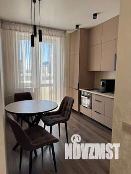 1-к квартира, посуточно, 37м2, 4/6 этаж