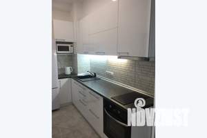 1-к квартира, посуточно, 67м2, 3/9 этаж