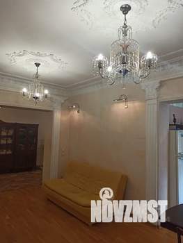 3-к квартира, посуточно, 120м2, 1/3 этаж