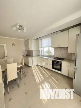 1-к квартира, посуточно, 60м2, 5/9 этаж