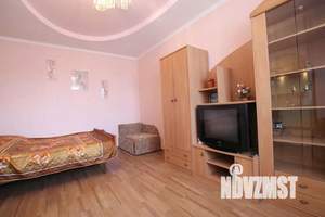 1-к квартира, посуточно, 35м2, 1/2 этаж