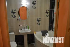 2-к квартира, посуточно, 45м2, 1/2 этаж
