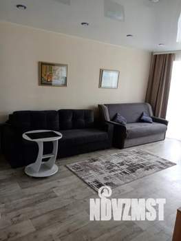 Студия квартира, посуточно, 35м2, 4/5 этаж