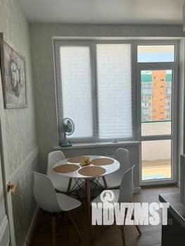 1-к квартира, посуточно, 42м2, 6/9 этаж