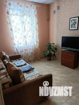 Студия квартира, посуточно, 30м2, 1/7 этаж