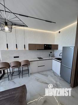 Студия квартира, посуточно, 40м2, 7/9 этаж