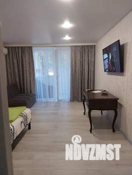 1-к квартира, посуточно, 38м2, 2/5 этаж