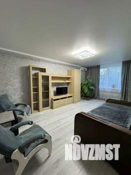 2-к квартира, посуточно, 54м2, 1/1 этаж