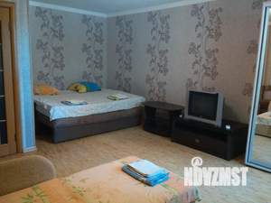 1-к квартира, посуточно, 40м2, 1/10 этаж