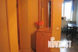 2-к квартира, посуточно, 50м2, 1/1 этаж
