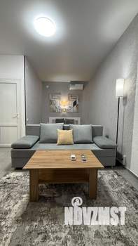 Студия квартира, посуточно, 31м2, 1/3 этаж