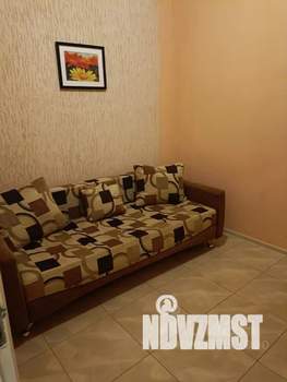 Студия квартира, посуточно, 30м2, 1/7 этаж