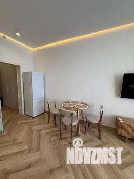 Студия квартира, посуточно, 38м2, 6/9 этаж