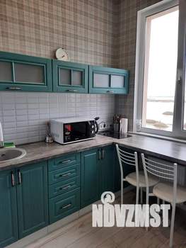 Студия квартира, посуточно, 43м2, 6/9 этаж