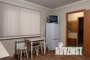 2-к квартира, посуточно, 40м2, 1/2 этаж