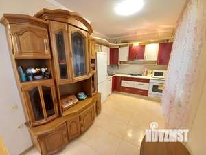 3-к квартира, посуточно, 74м2, 1/5 этаж