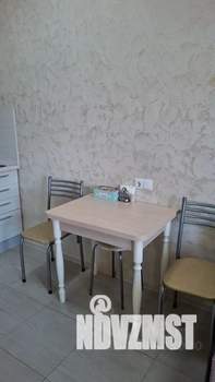 Студия квартира, посуточно, 20м2, 2/2 этаж