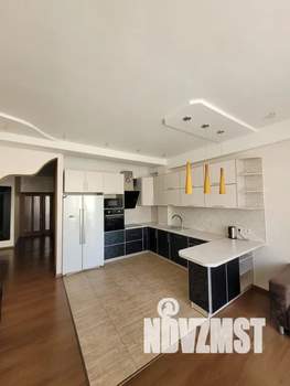 2-к квартира, посуточно, 82м2, 2/5 этаж