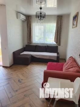 Студия квартира, посуточно, 35м2, 2/2 этаж