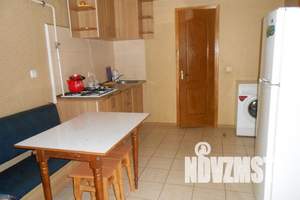 2-к квартира, посуточно, 40м2, 1/1 этаж
