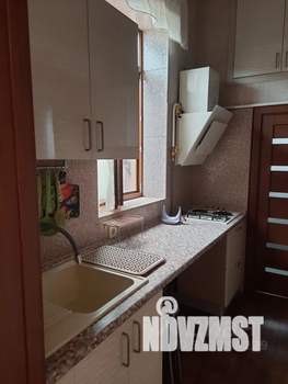 1-к квартира, посуточно, 30м2, 1/2 этаж