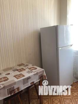 1-к квартира, посуточно, 37м2, 3/9 этаж