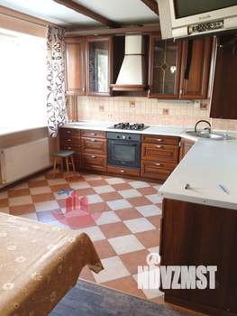4-к квартира, вторичка, 100м2, 4/4 этаж