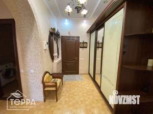 3-к квартира, вторичка, 102м2, 2/6 этаж