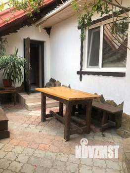 2-к квартира, вторичка, 58м2, 1/2 этаж