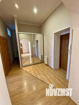 2-к квартира, вторичка, 113м2, 2/4 этаж