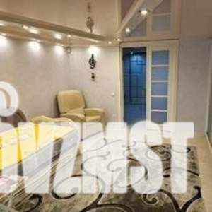 3-к квартира, вторичка, 200м2, 1/2 этаж