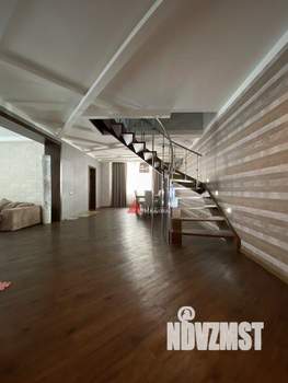 4-к квартира, вторичка, 180м2, 5/6 этаж