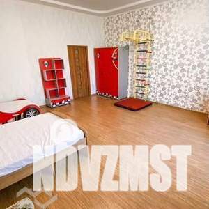 2-к квартира, вторичка, 106м2, 2/3 этаж